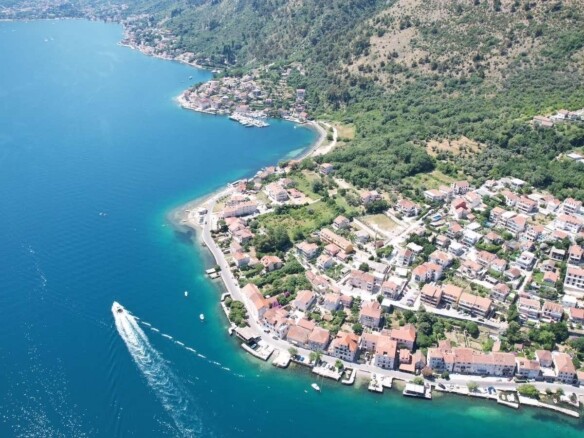 Trosoban stan 115 m² – Prčanj, Kotor — fotografija 16