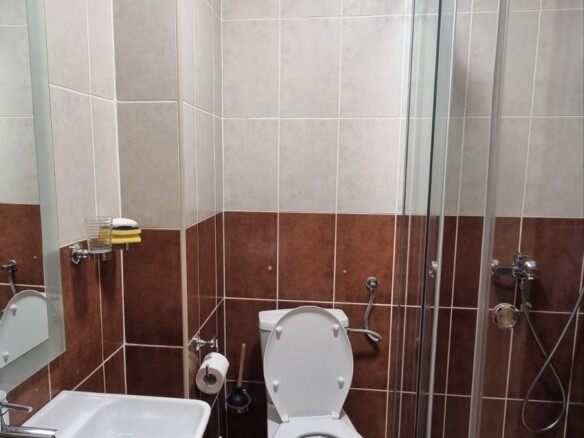Namješten trosoban stan u Rozinu, Budva — fotografija 17