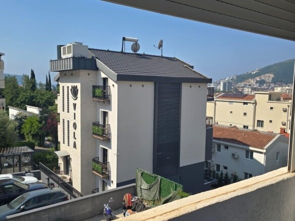 Dvosoban opremljen stan u Podkošljunu, Budva — fotografija 4
