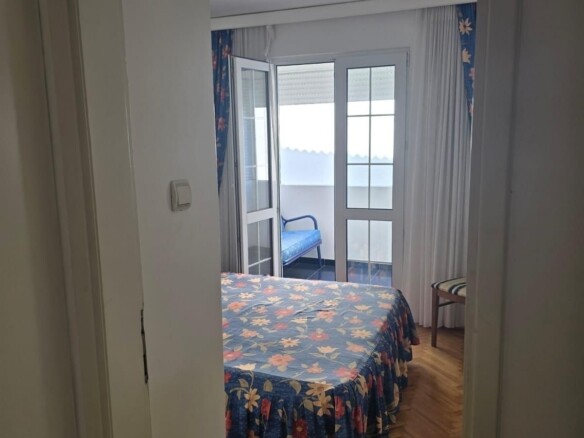 Dvosoban opremljen stan u Podkošljunu, Budva — fotografija 12