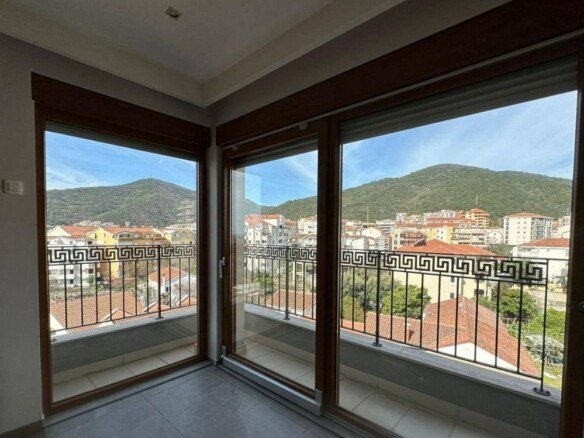 Dvosoban stan 140 m² – Velji Vinogradi, Budva — fotografija 4
