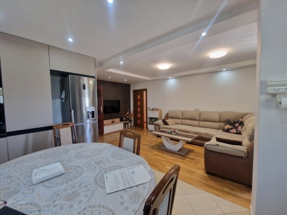 Kuća 590 m² – Mažina, Tivat — fotografija 9