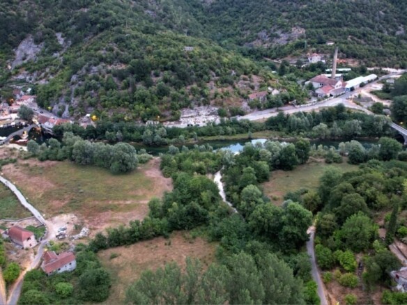 Plac 1.300 m² – Cetinje — fotografija 5