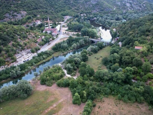 Plac 1.300 m² – Cetinje — fotografija 12