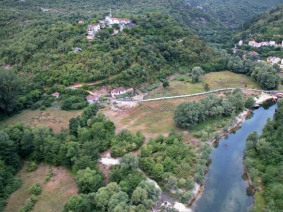 Plac 1.300 m² – Cetinje — fotografija 17