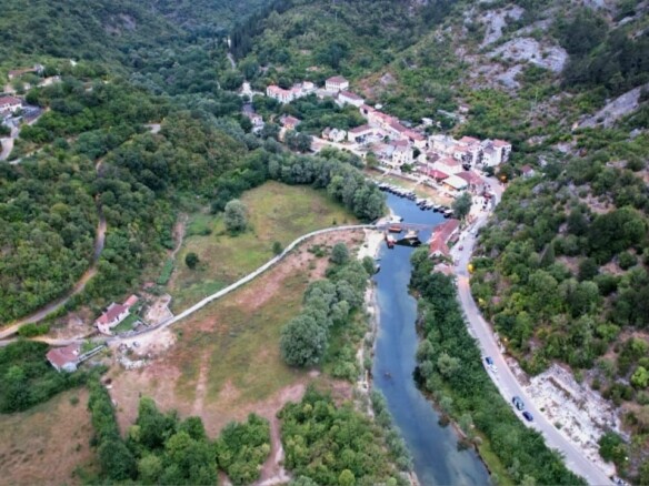 Plac 1.300 m² – Cetinje — fotografija 21