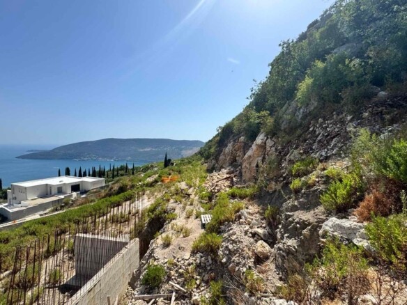 Urbanizovan plac sa pogledom na more, Trebesin, Herceg Novi — fotografija 9