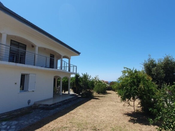 Izdavanje: Kuća 180 m² – Krimovica, Kotor — fotografija 5