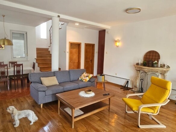 Izdavanje: Kuća 180 m² – Krimovica, Kotor — fotografija 11