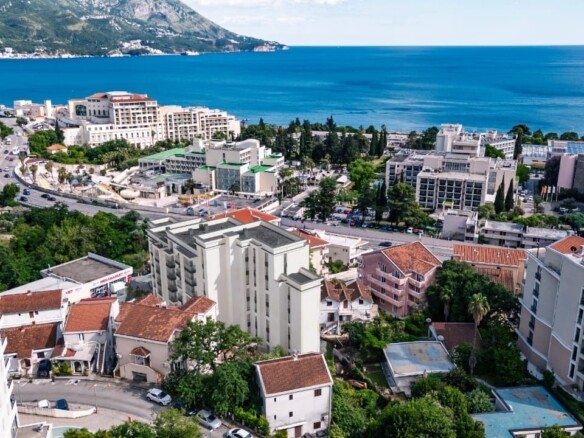 Dvosoban stan 71 m² – Bečići, Budva — fotografija 14