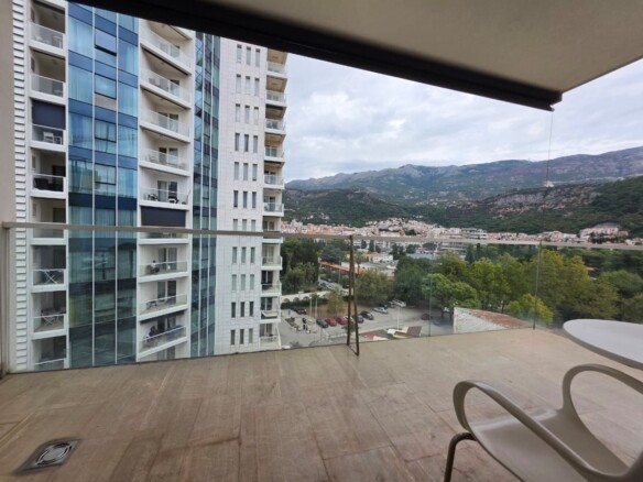 Dvosoban stan 89 m² – Budva — fotografija 18