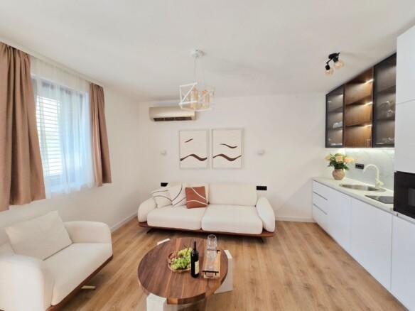 Poslovni prostor 440 m² – Budva — fotografija 7