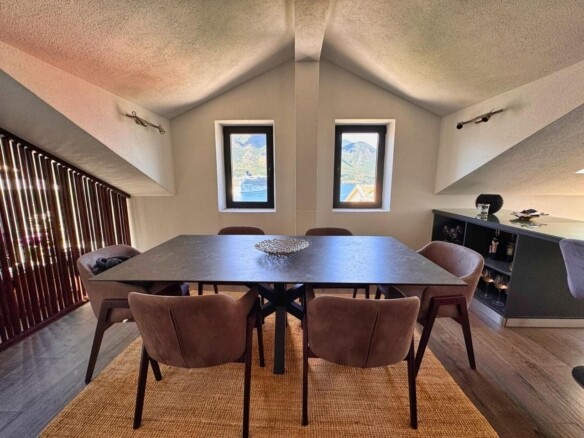 Dvosoban stan 82 m² – Dobrota, Kotor — fotografija 3