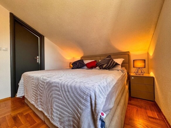 Dvosoban stan 82 m² – Dobrota, Kotor — fotografija 19