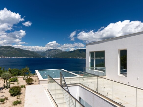 Kuća 328 m² – Krašići, Tivat — fotografija 4