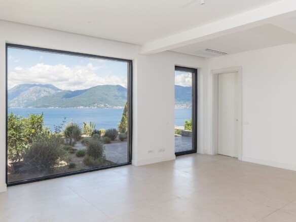 Kuća 328 m² – Krašići, Tivat — fotografija 14