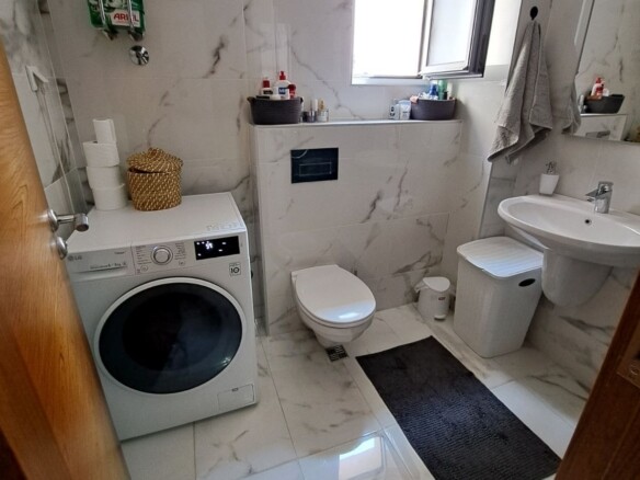 Trosoban stan 90 m² – Rozino, Budva — fotografija 16