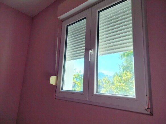 Kuća sa garažom i placem na Cetinju — fotografija 6