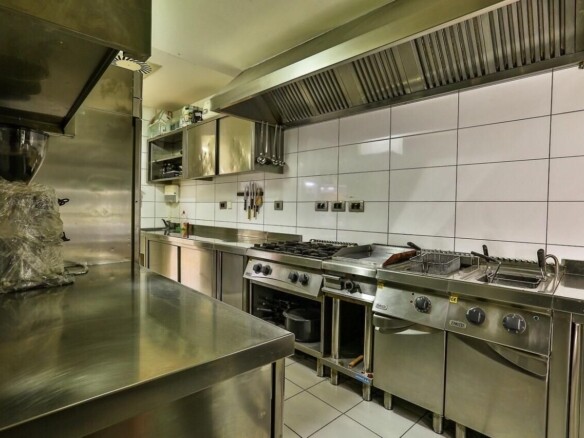 Poslovni prostor 145 m² – Budva — fotografija 10