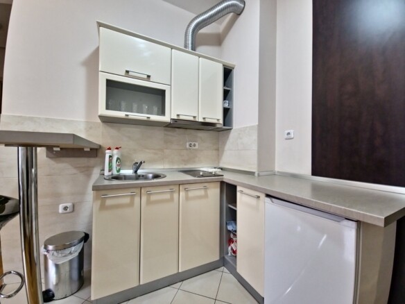 Izdavanje: Jednosoban stan 56 m² – Budva — fotografija 4