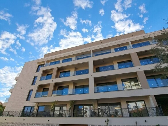 Trosoban stan 146 m² – Dubovica, Budva — fotografija 5