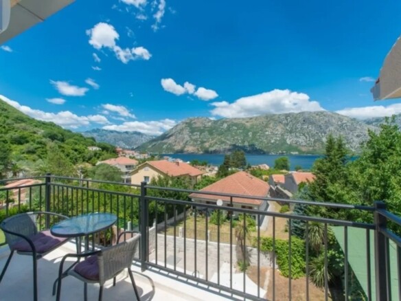 Kuća 240 m² – Stoliv, Kotor — fotografija 10