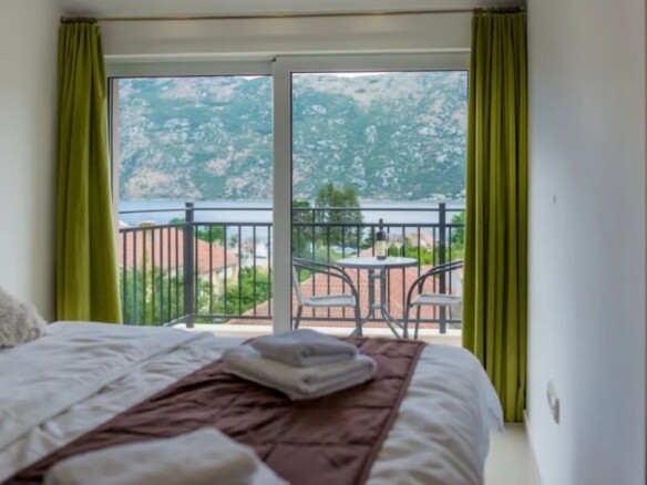 Kuća 240 m² – Stoliv, Kotor — fotografija 13