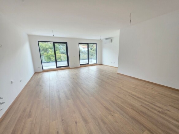 Dvosoban stan 114 m² – Kamenovo, Budva — fotografija 15