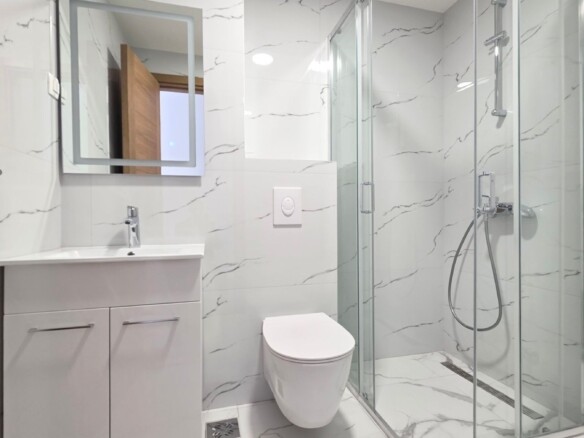 Dvosoban stan 162 m² – Kamenovo, Budva — fotografija 17