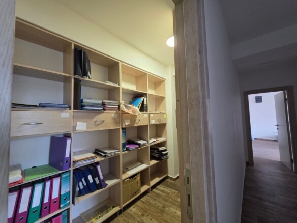 Poslovni prostor 100 m² – Rozino, Budva — fotografija 10