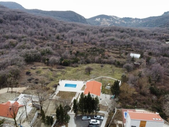 Urbanizovan plac sa pogledom na more, Kuljače, Budva — fotografija 3
