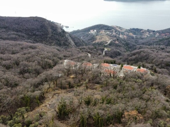 Urbanizovan plac sa pogledom na more, Kuljače, Budva — fotografija 12