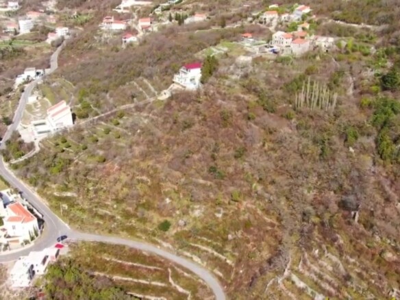 Urbanizovani plac sa pogledom na more, Blizikuće, Budva — fotografija 2