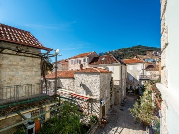 Jednosoban stan 48 m² – Stari Grad Budva, Budva — fotografija 2