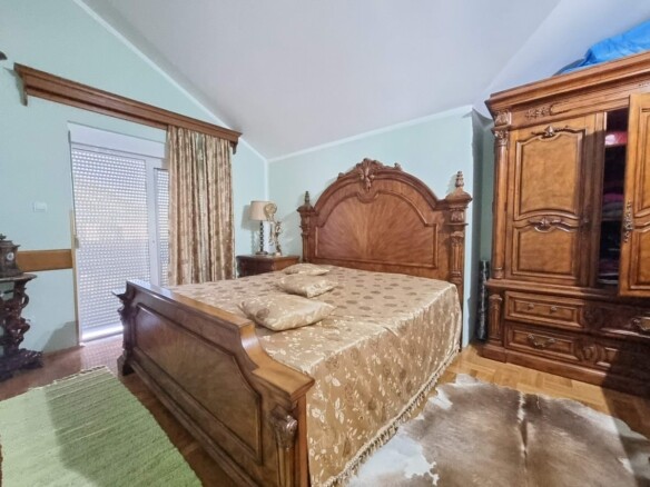 Kuća sa apartmanima u naselju Maine, Budva — fotografija 7