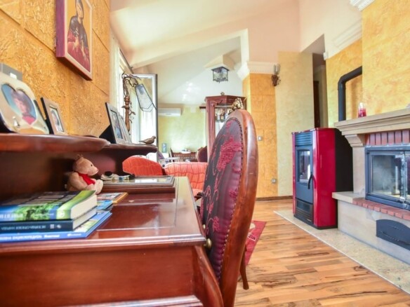 Trosoban stan 179 m² – Rozino, Budva — fotografija 15