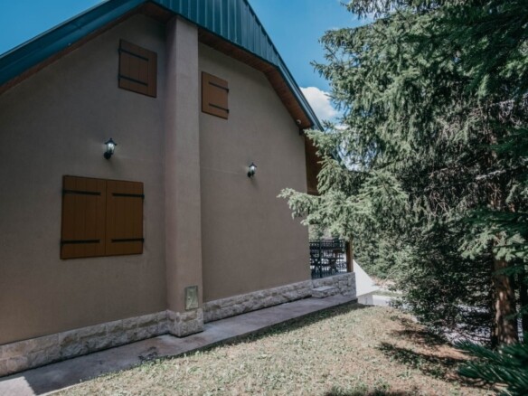 Vikendica na placu od 650 m², Žabljak — fotografija 5