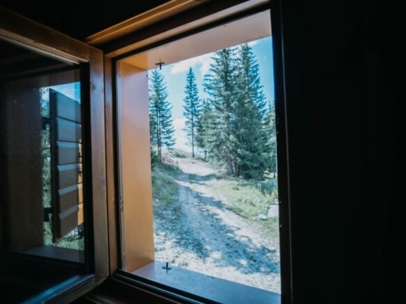 Vikendica na placu od 650 m², Žabljak — fotografija 14