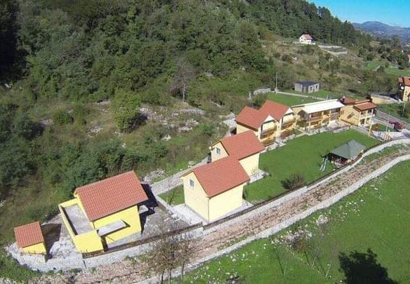 Kuća 420 m² – Cetinje — fotografija 3
