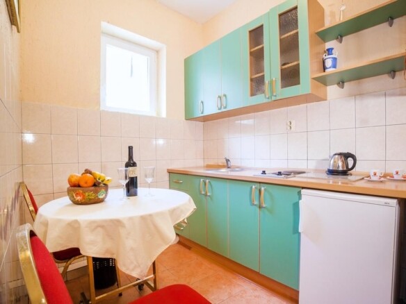 Kuća apartmanskog tipa u Buljarici, Budva — fotografija 9