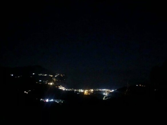 Plac sa pogledom na more u Lapčićima, Budva — fotografija 3