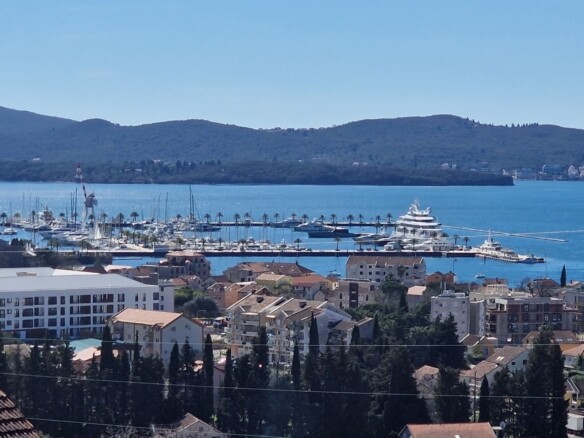 Plac 1.800 m² – Donja Lastva, Tivat — fotografija 5