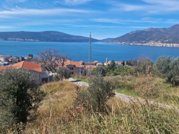 Plac 1.800 m² – Donja Lastva, Tivat — fotografija 9