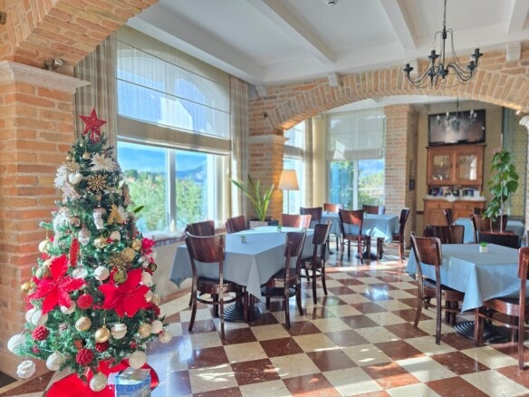 Poslovni prostor 1.200 m² – Sveti Stefan, Budva — fotografija 2