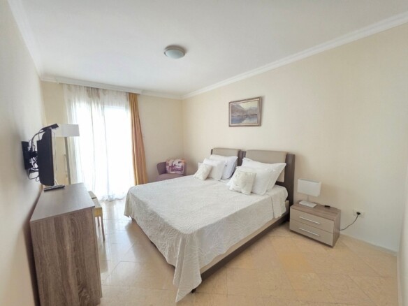 Poslovni prostor 1.200 m² – Sveti Stefan, Budva — fotografija 4