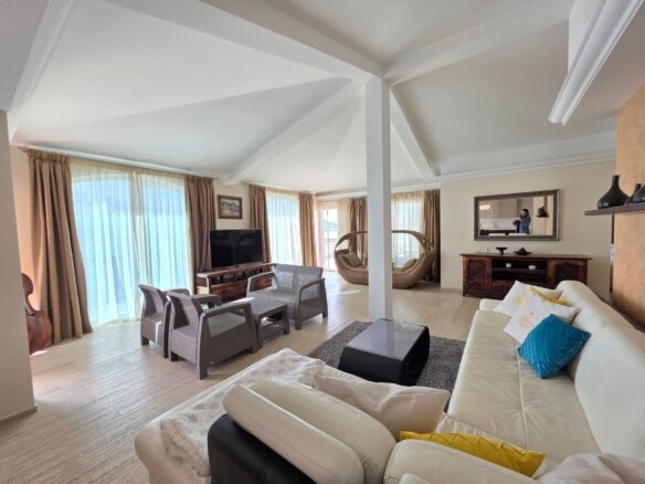 Poslovni prostor 1.200 m² – Sveti Stefan, Budva — fotografija 9