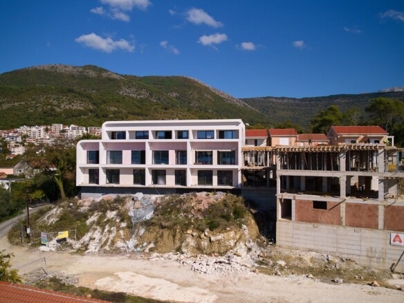 Jednosoban stan 84 m² – Tivat — fotografija 7