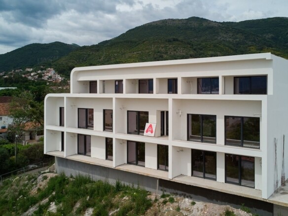 Jednosoban stan 84 m² – Tivat — fotografija 16