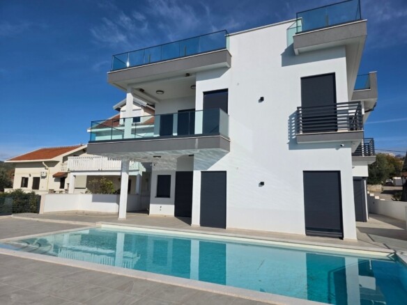 Kuća 380 m² – Krimovica, Tivat — fotografija 5