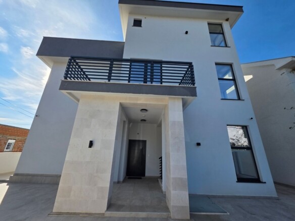 Kuća 380 m² – Krimovica, Tivat — fotografija 18